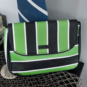 Vera Bradley magnet closure clutch NWOT